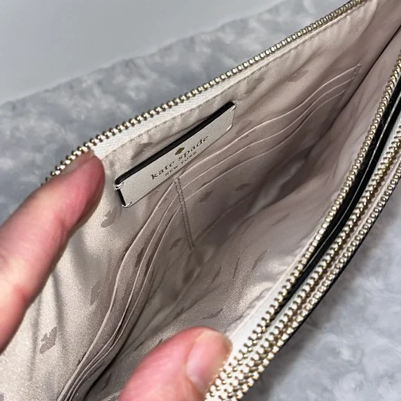 kate spade Lucky Draw Queen of Spades Card Crossbody Bag - Picture 14 of 17